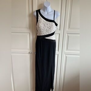 JOVANI Beaded Dress size  6 One Shoulder Formal Gown Maxi
Black White Glam.